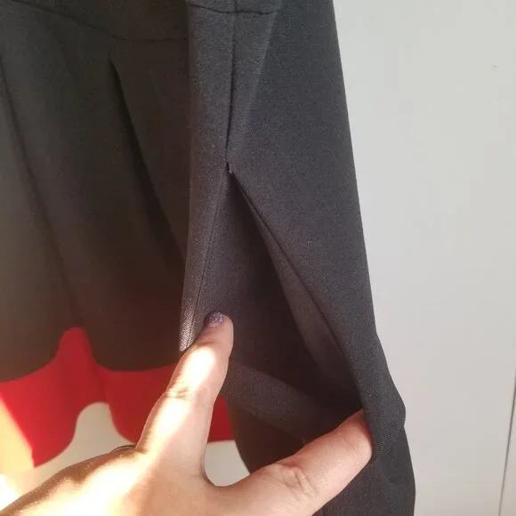 Red and black fit and flare dress - Picture 4 of 8